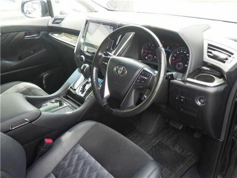 VELLFIRE-5