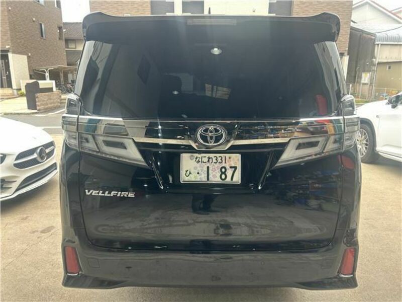 VELLFIRE-1