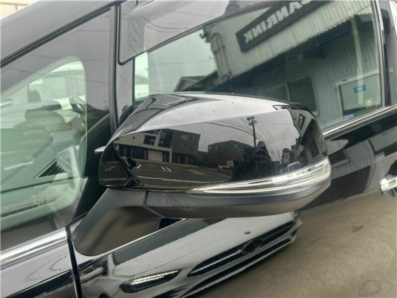 VELLFIRE-6