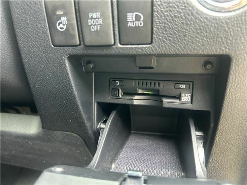 VELLFIRE-15