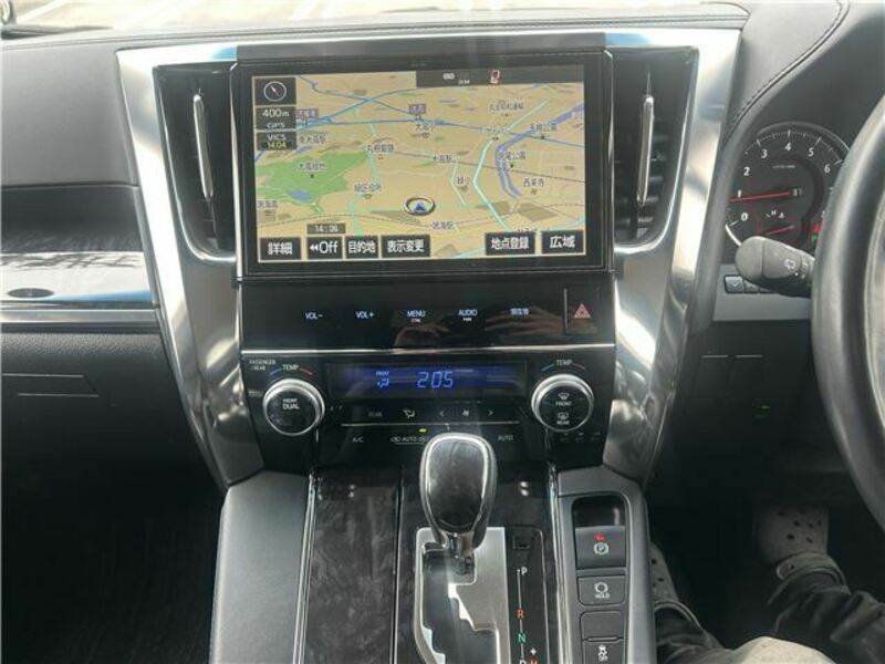VELLFIRE-17