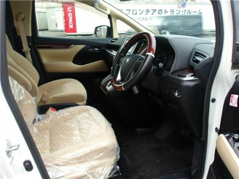 VELLFIRE-12