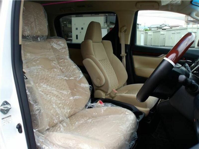 VELLFIRE-13