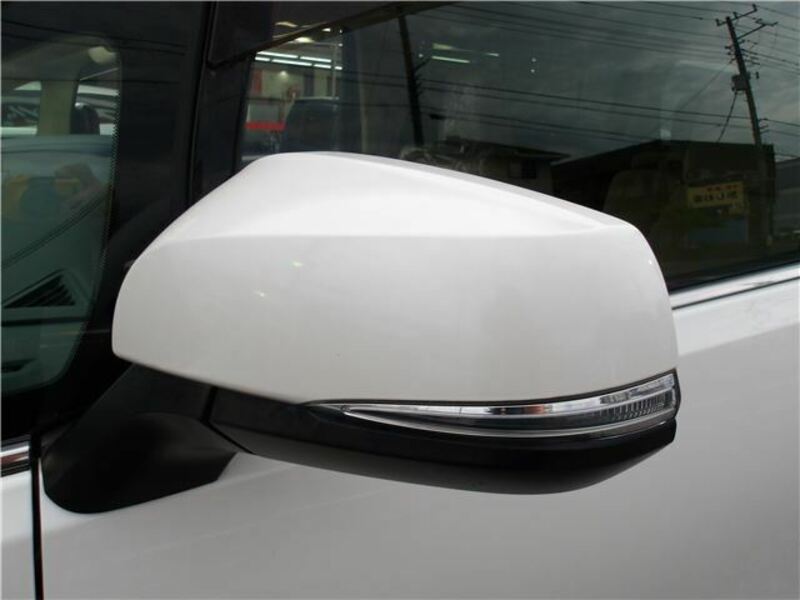 VELLFIRE-38