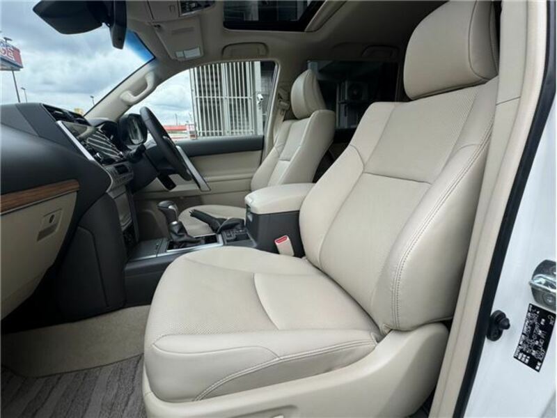 LAND CRUISER PRADO-37