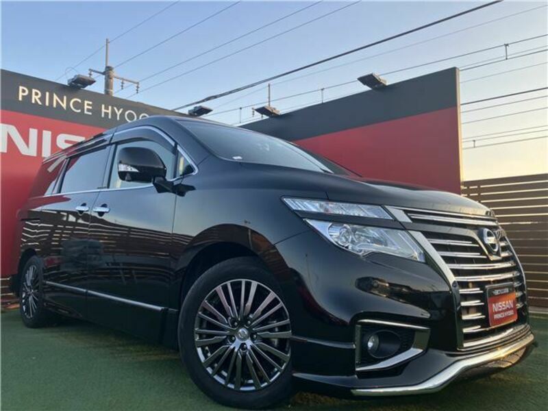 NISSAN ELGRAND
