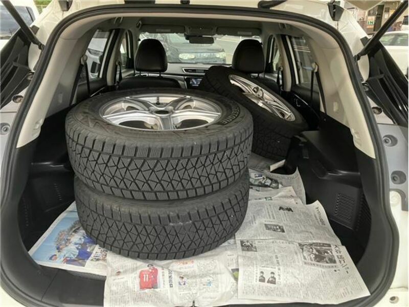 X-TRAIL