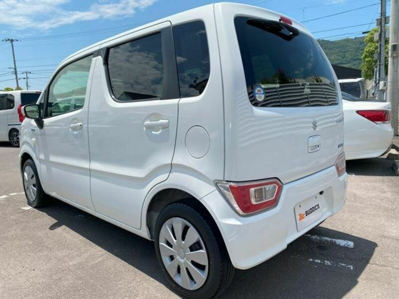 WAGON R-12