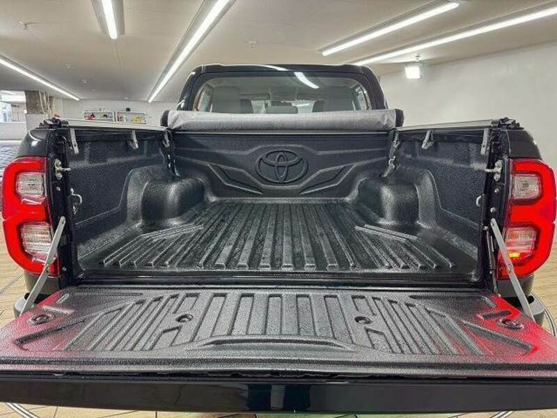 HILUX