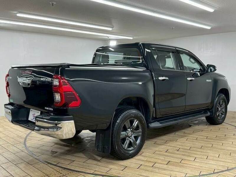 HILUX