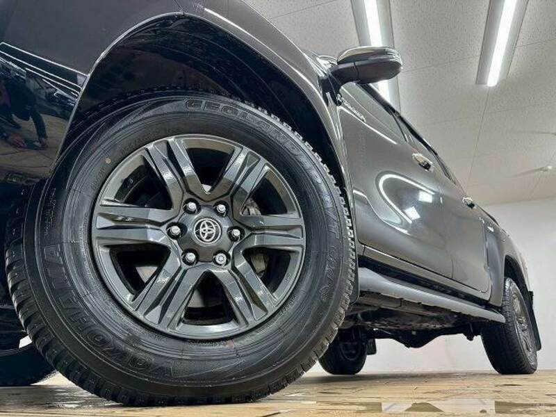 HILUX