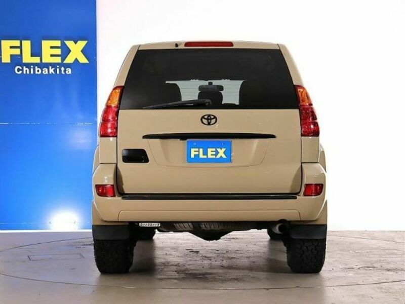 LAND CRUISER PRADO-12