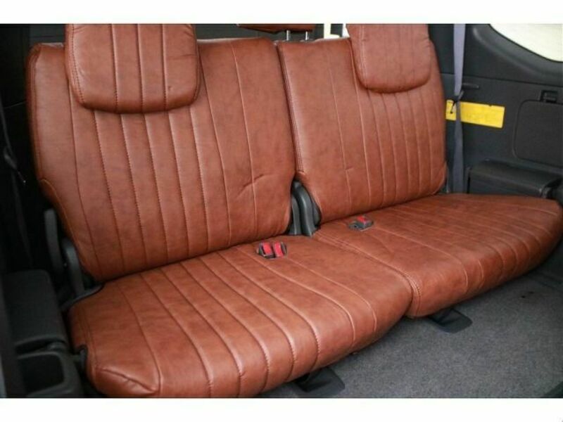 LAND CRUISER PRADO-7