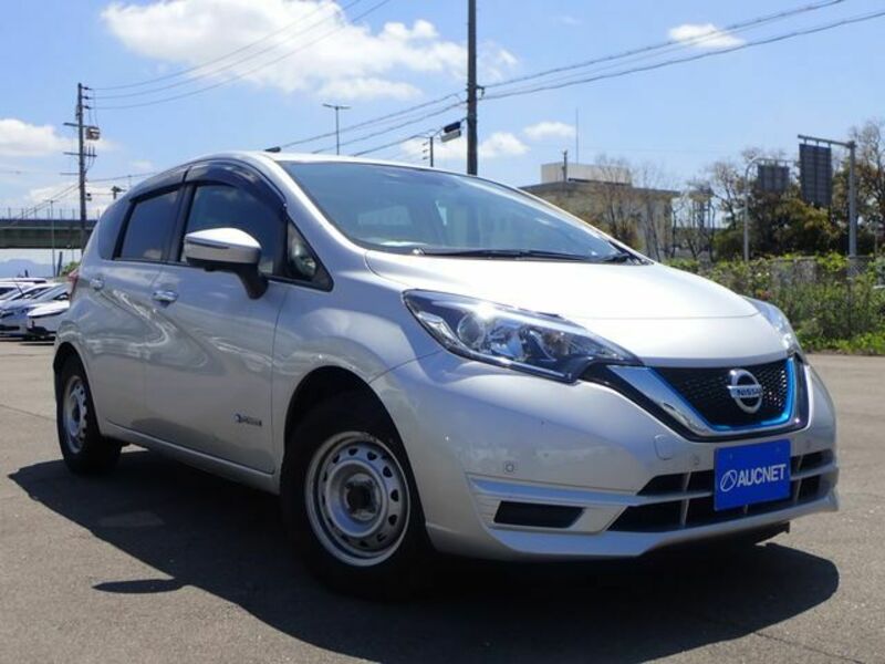 NISSAN　NOTE