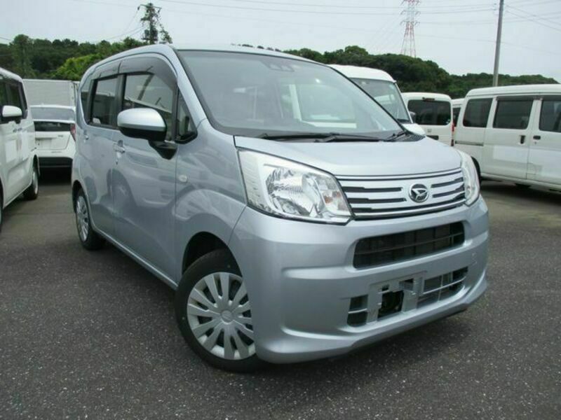 DAIHATSU　MOVE