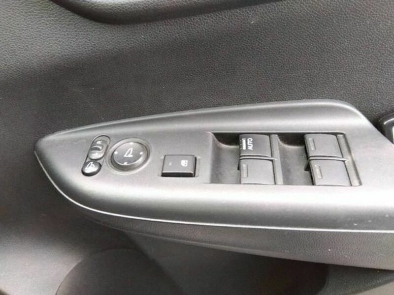 FIT HYBRID-8