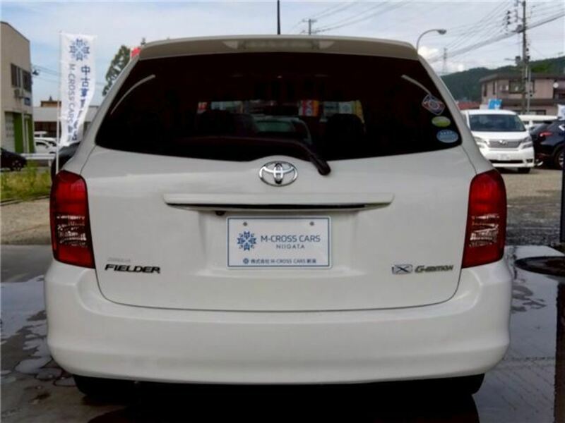 COROLLA FIELDER