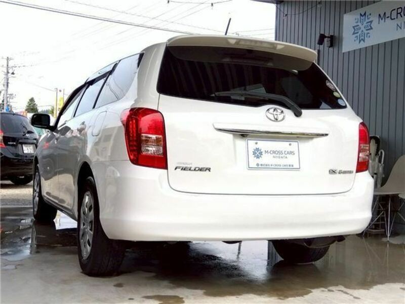 COROLLA FIELDER