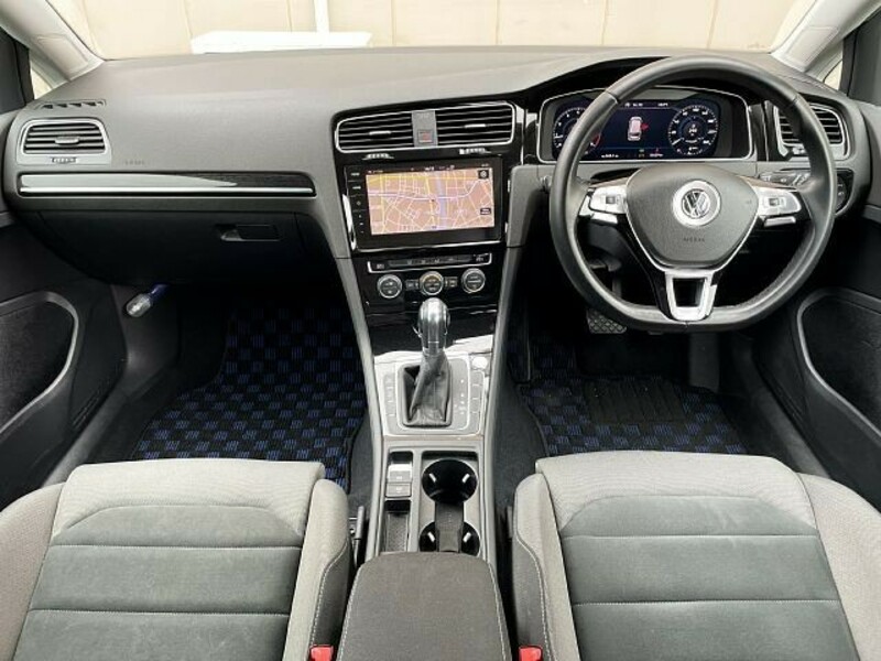 GOLF VARIANT