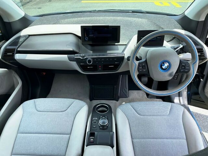 i3