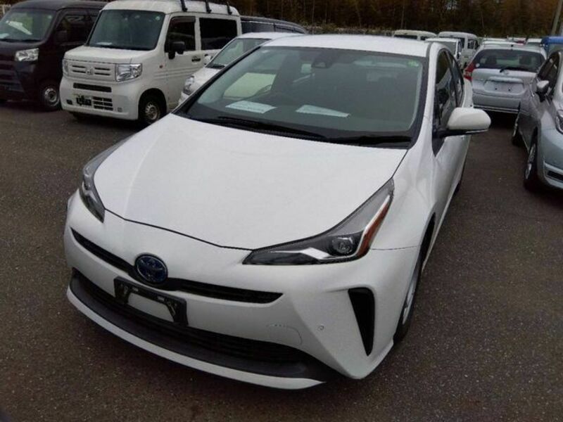 TOYOTA　PRIUS