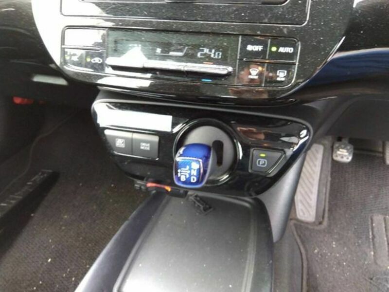 PRIUS-9