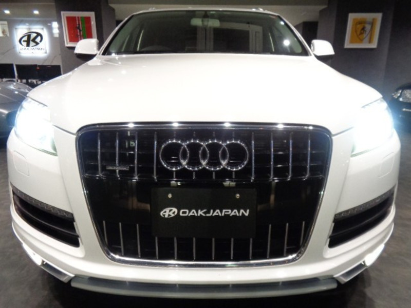 Q7