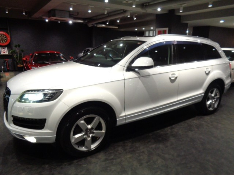 Q7