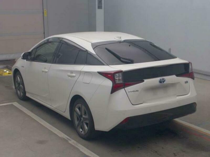PRIUS-3