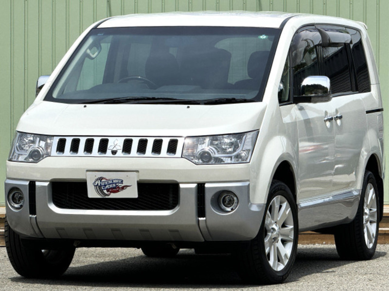 MITSUBISHI DELICA D5