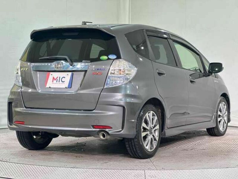 FIT HYBRID
