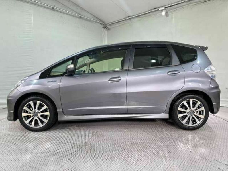 FIT HYBRID