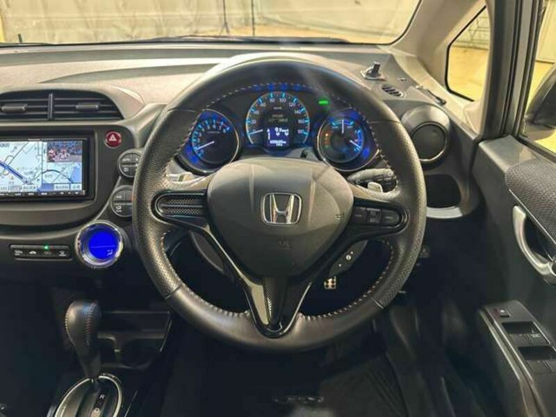 FIT HYBRID