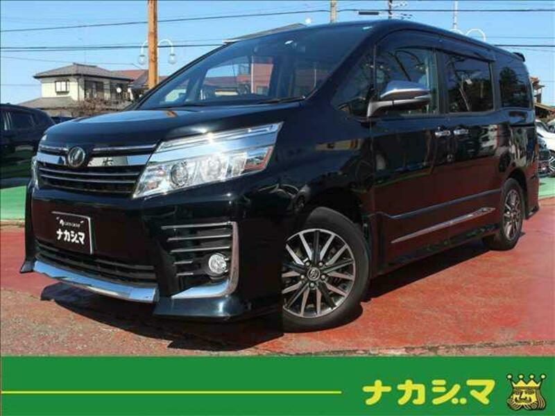TOYOTA VOXY