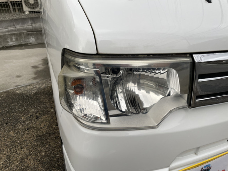 MINICAB VAN