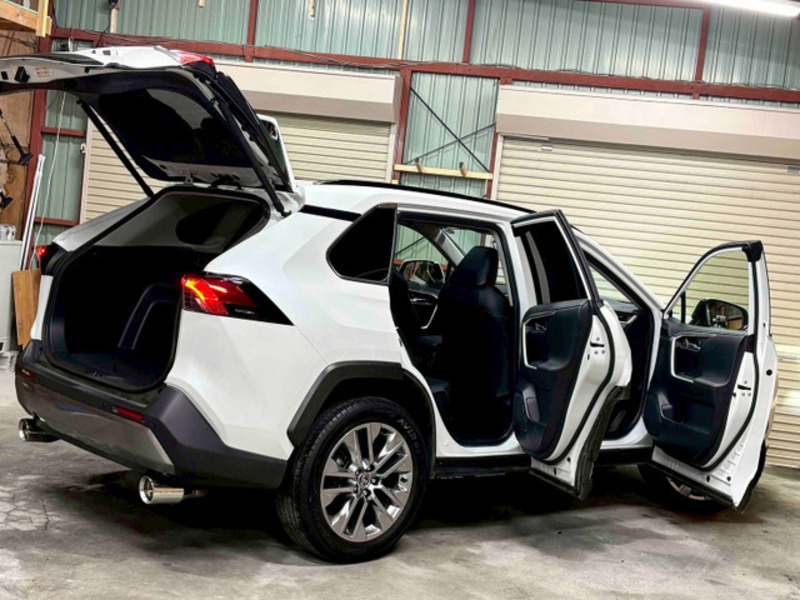 RAV4