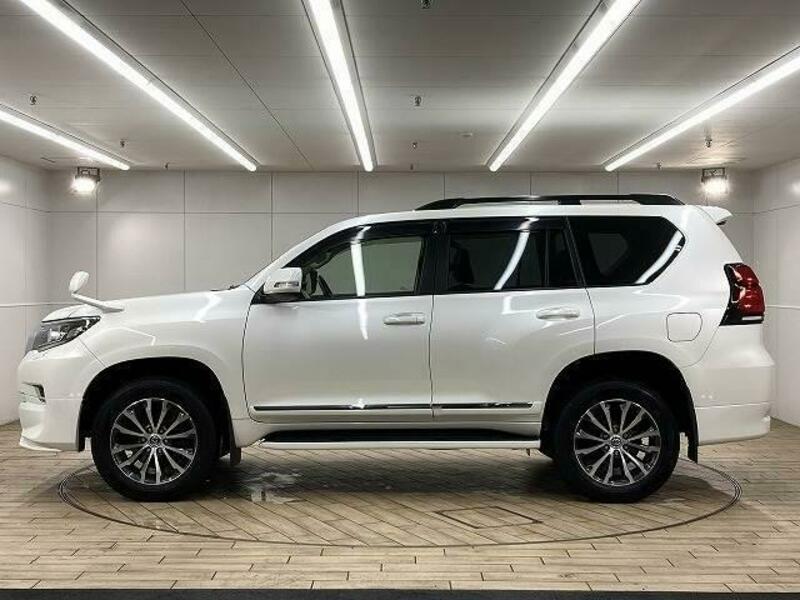 LAND CRUISER PRADO-16