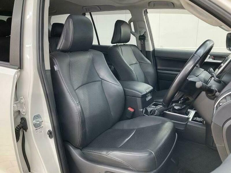 LAND CRUISER PRADO-10