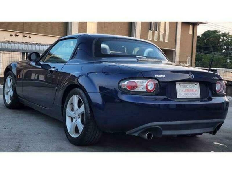 ROADSTER