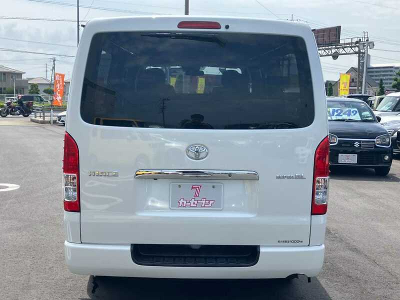 HIACE VAN