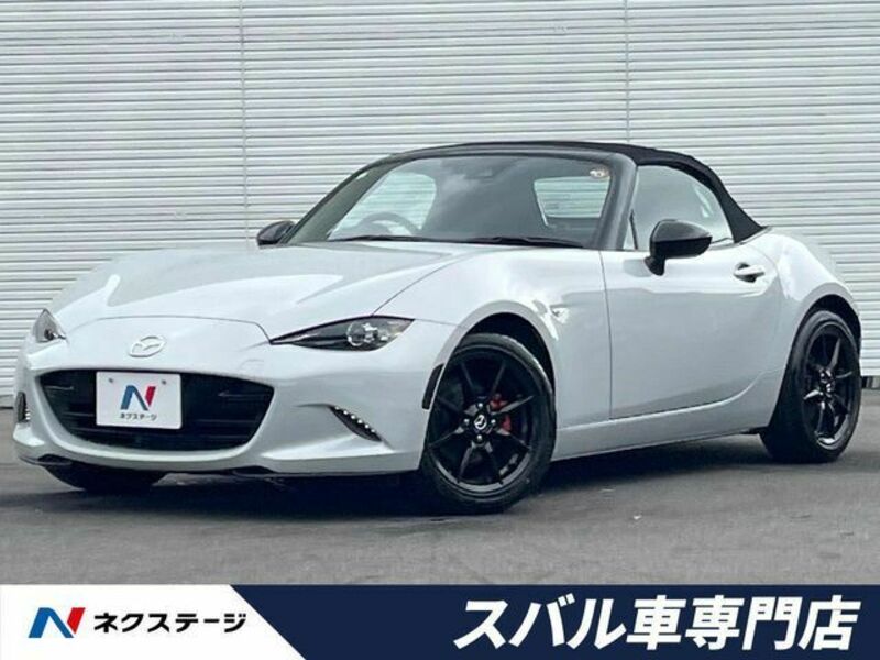 ROADSTER-0