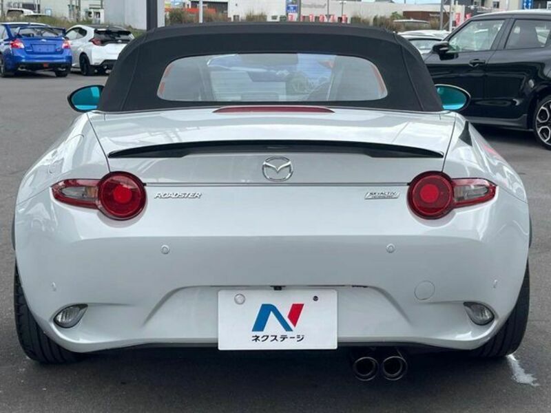 ROADSTER