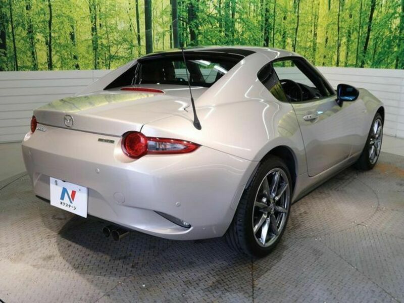 ROADSTER RF-16