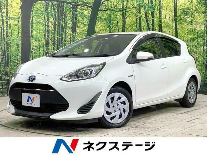 TOYOTA　AQUA