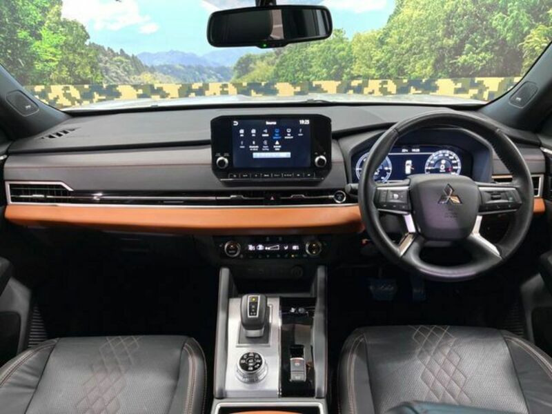 OUTLANDER PHEV