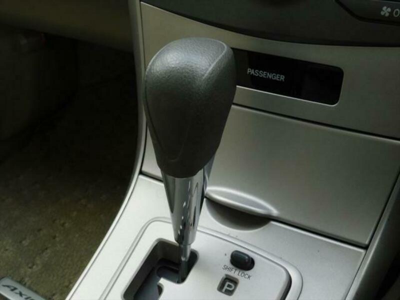 COROLLA AXIO