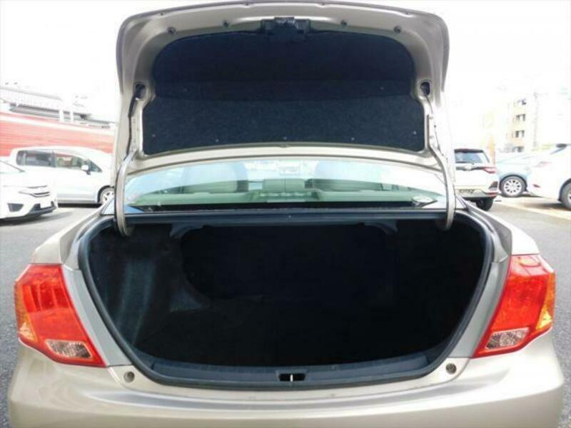 COROLLA AXIO