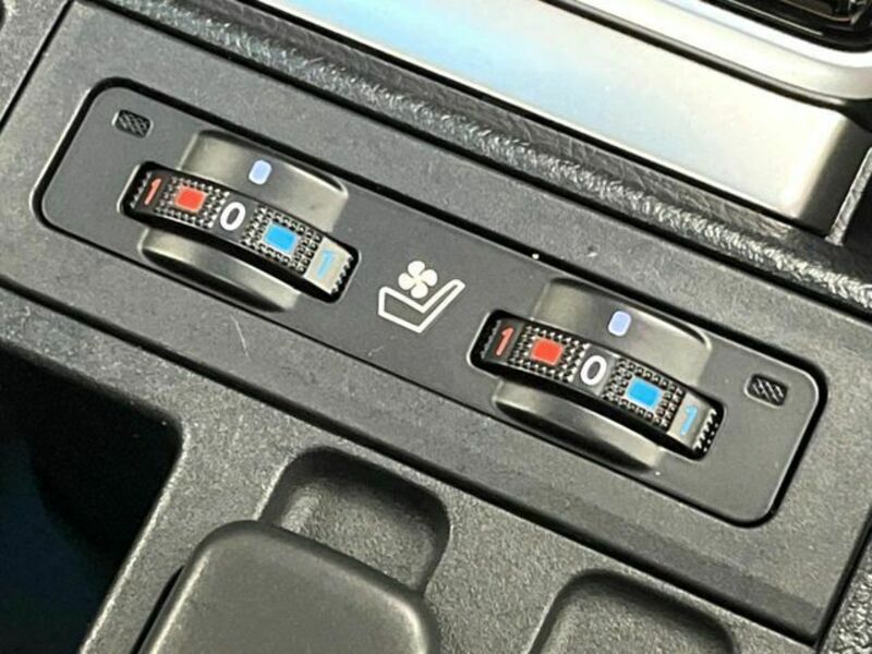 LAND CRUISER PRADO-7