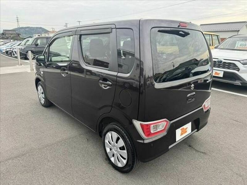 WAGON R-12