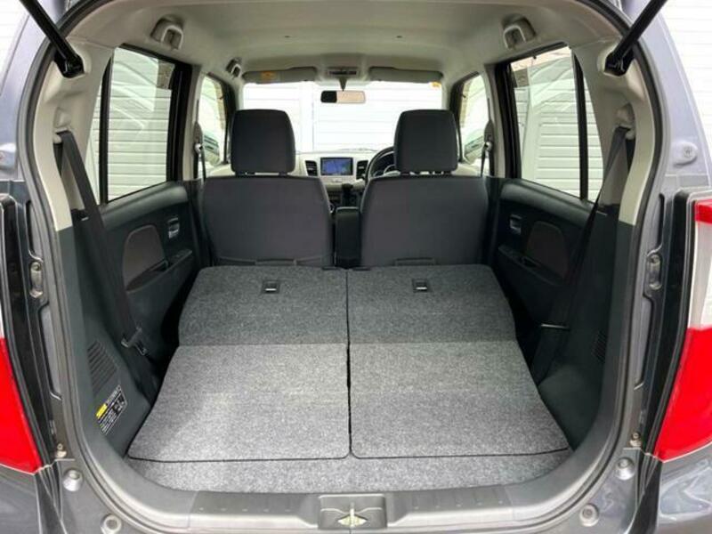 WAGON R-9